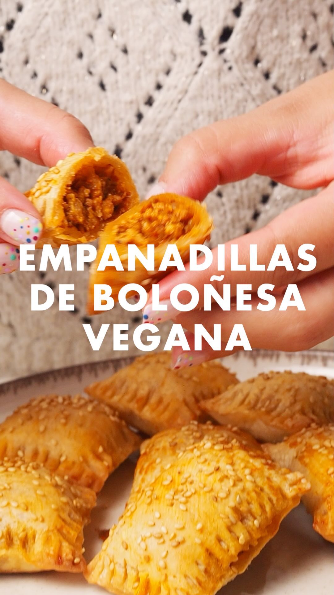 Empanadillas de boloñesa vegana