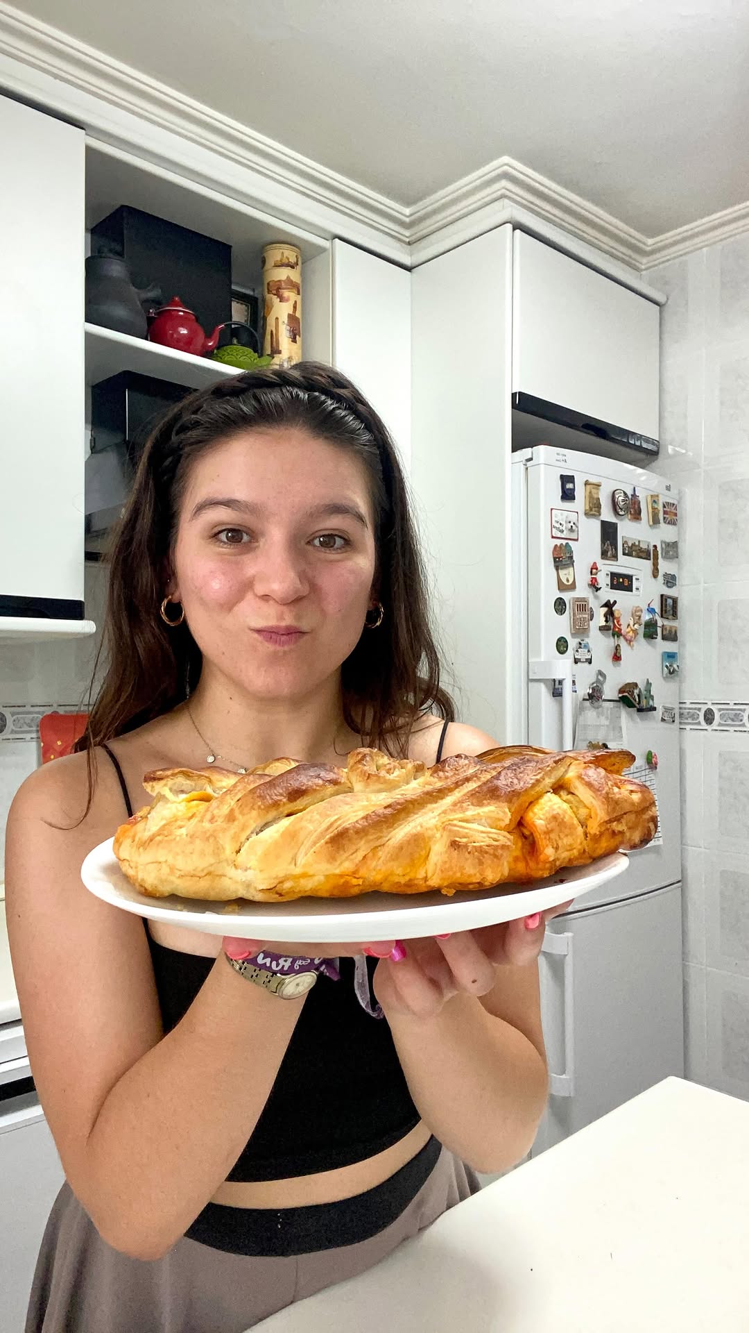 Hojaldre trenzado de jamón y queso veganos