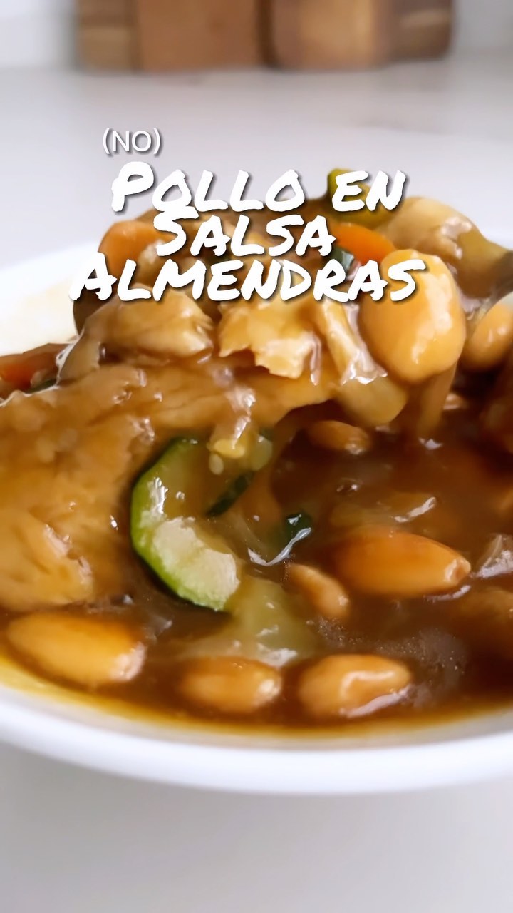 No-pollo en salsa de almendras