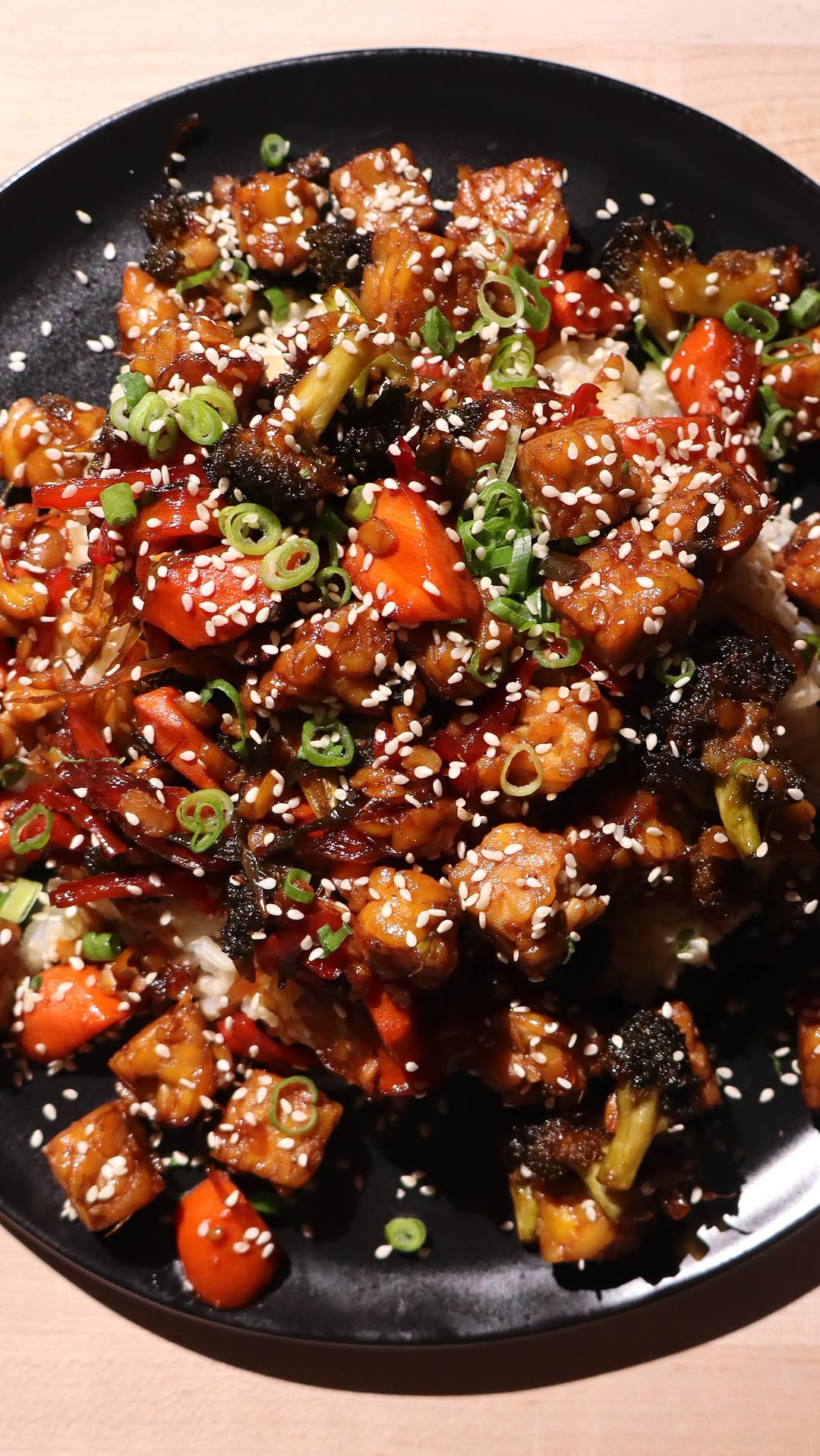 Salteado de tempeh y verduras