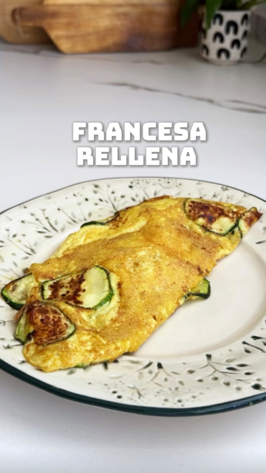 Tortilla francesa vegana rellena